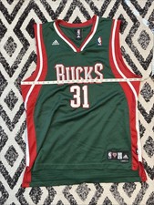 Nba milwaukee bucks - milwaukee,