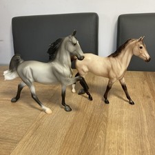 breyer classic series ruffian/mason horse of the year 2018 bundle