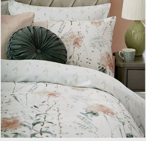 Laura ashley pallington - laura,