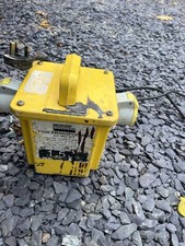  PORTABLE TRANSFORMER 2 SOCKETS With 110V Plug in cable