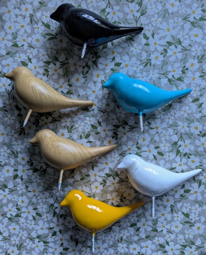 Set bird shaped - of, wall