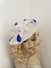 NEW Fascinator White Blue