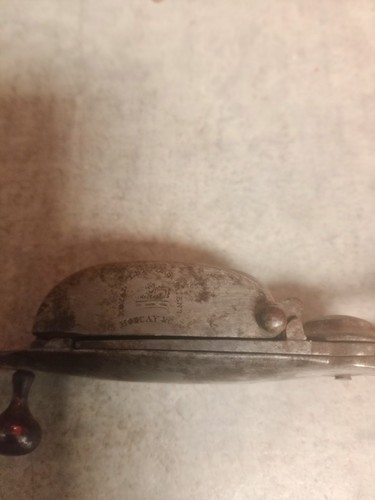 Antique wick cutter - antique, length
