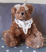 Gisela Graham Sitting Bear With Lace Collar  Very Cute