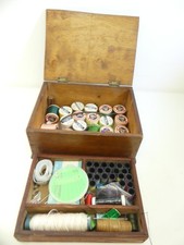 (ref288CX) Vintage sewing box and contents