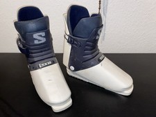 Vintage style Salomon SX60 ski