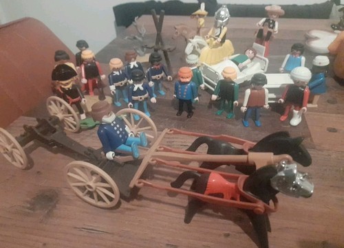 Vintage playmobile artilery
