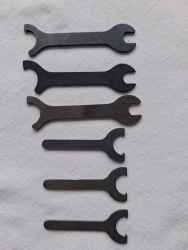Moore wright micrometer - &,