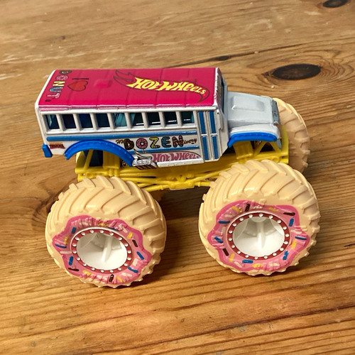Hot wheels monster - hot, donut