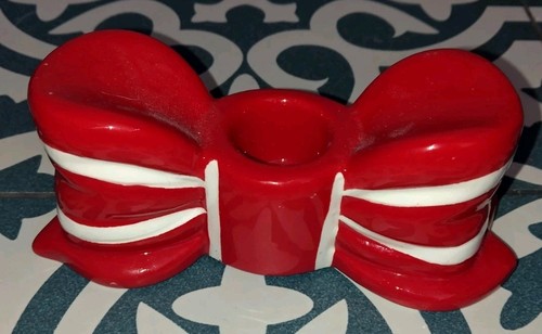 Red bow candle - 🎀,