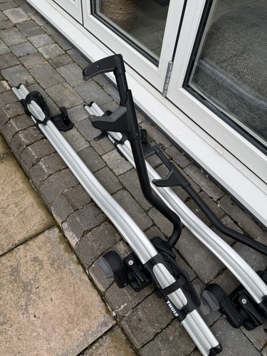 Thule pair 591 roof bike - thule, x2