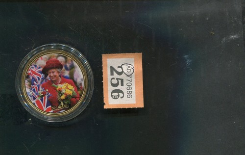 Queen elizabeth medallion - queen, ii