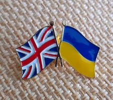 UK / Ukraine Flags Lapel Pin