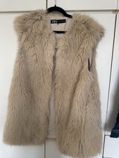 Zara faux Fur gilet Size