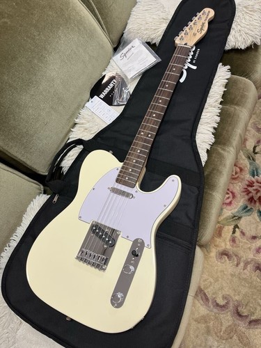 Squier fender telecaster - by,