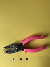 £4.99 Ribbon Hole/slot Punch For Threading Ribbon Through