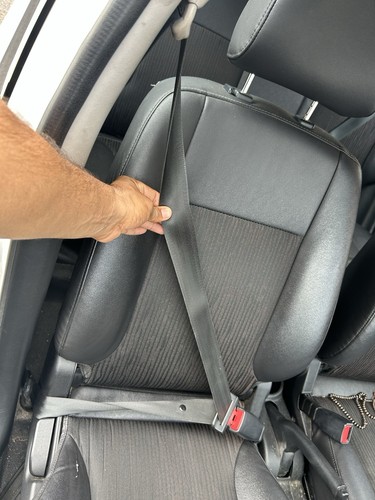 Kia picanto seat belt driver - kia,