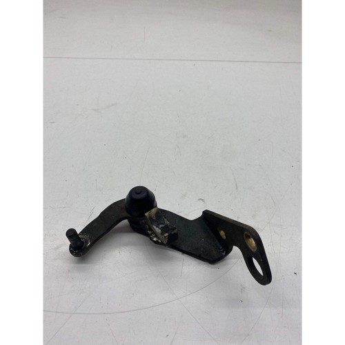 Mitsubishi evolution bracket - mitsubishi,