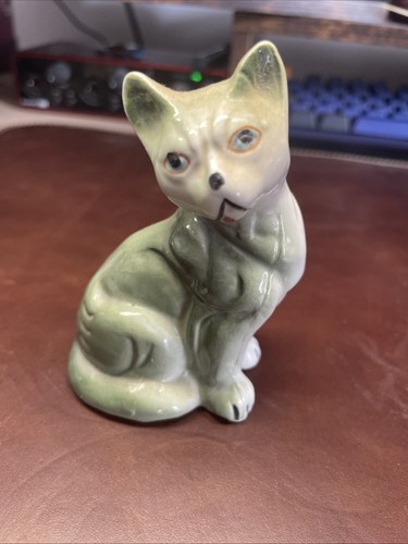 Green china cat vintage - china,