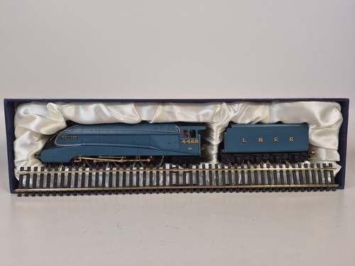 Hornby mallard 4468 70th - 4468,