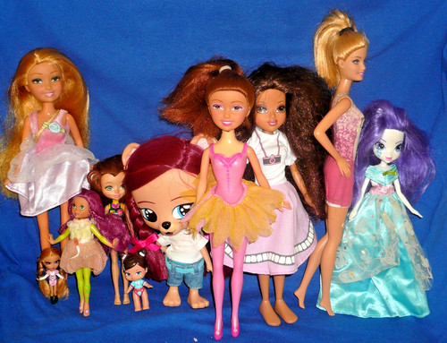 Mixed lot dolls for - mixed,