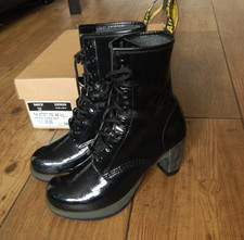 DR MARTENS DARCIE BLACK PATENT