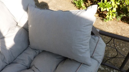 Two brand new garden side - new,