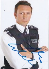 Alex Walkinshaw   **HAND SIGNED**  6x4 photo  ~  The Bill  ~  AUTOGRAPHED