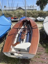 Solo Sailing dinghy