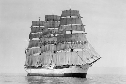 Rs2235 sailing ship - sailing,
