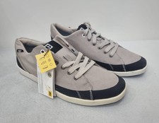CATERPILLAR CAT QUEST GREY