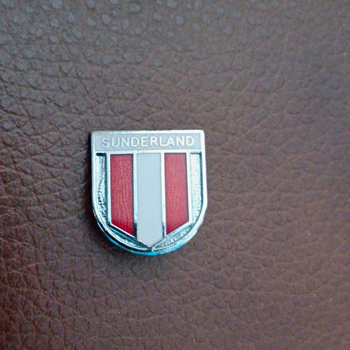 Sunderland crest enamel - crest,