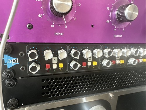 Api 8200a channel analogue - api, 8-channel