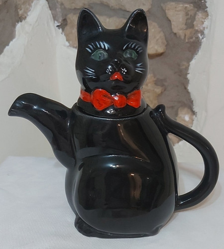 Vintage black cat tea pot - black,