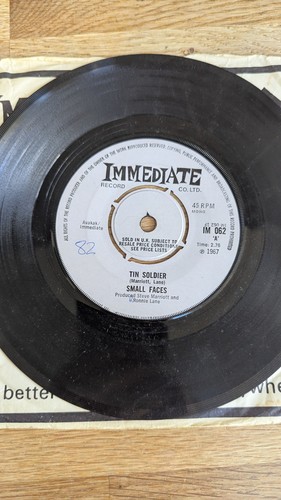 Small faces feel much - -,