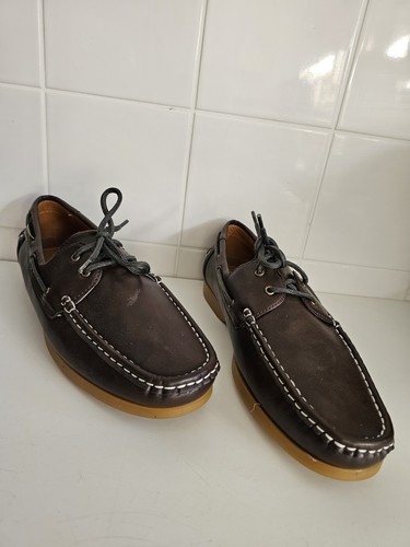 Nicholas deakins chestnut - nicholas,