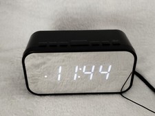 Mirrored Digital Alarm Clock/Radio TESCO CRM 1901