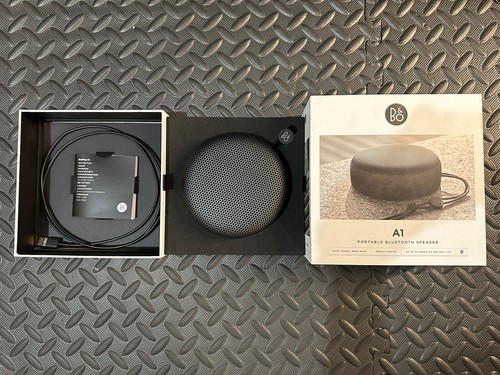 Bang olufsen beoplay a1 - &,