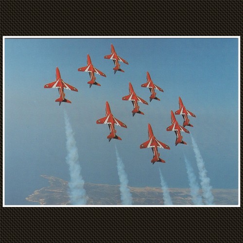 Red arrows over cyprus - over,