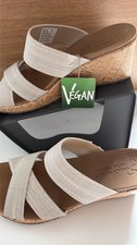 Sketchers Luxe Foam Natural