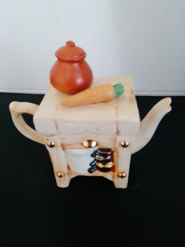 Novelty tea pot - tea, kitchen