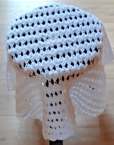 White square hand crocheted - white,