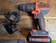 BLACK + DECKER 18V CORDLESS HAMMER DRILL