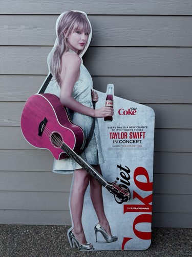 Taylor swift coke advertising - ,