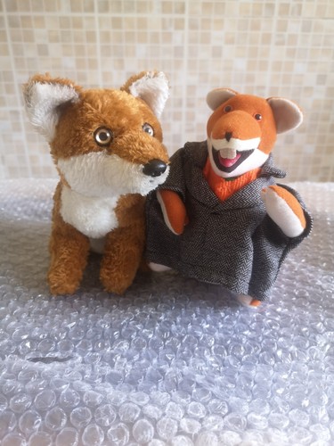 Basil brush sitting up - sitting, fox