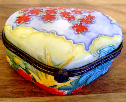 Benaya love heart trinket box - love,