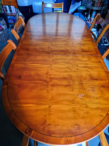 Extendable oval yew - extendable,