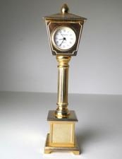 Small Gold Novelty Quartz