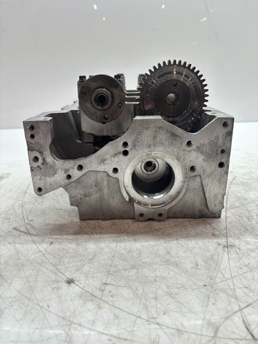 Cylinder head a6460101020 - cylinder,