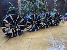“Hyundai i40 17 Inch Alloy Wheels Set 5x114.3 ET46 Genuine OEM Alloys
